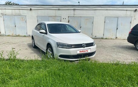 Volkswagen Jetta VI, 2013 год, 750 000 рублей, 10 фотография