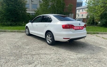 Volkswagen Jetta VI, 2013 год, 750 000 рублей, 14 фотография