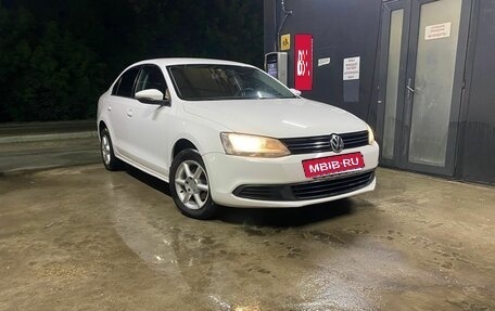 Volkswagen Jetta VI, 2013 год, 750 000 рублей, 11 фотография