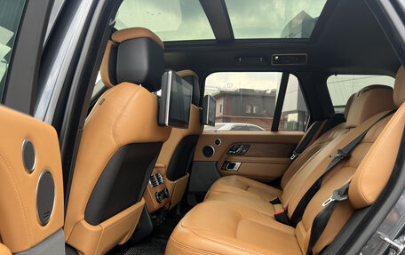 Land Rover Range Rover IV рестайлинг, 2018 год, 7 990 000 рублей, 12 фотография