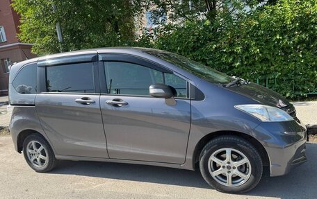 Honda Freed I, 2013 год, 1 245 000 рублей, 4 фотография