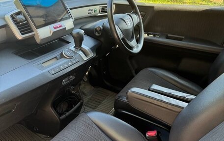 Honda Freed I, 2013 год, 1 245 000 рублей, 6 фотография