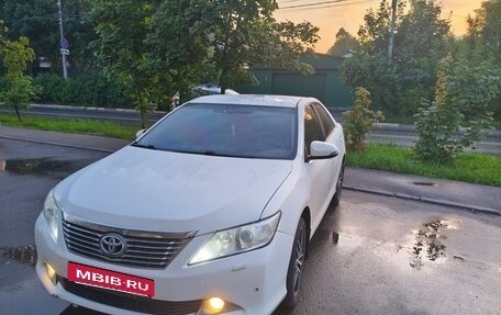 Toyota Camry, 2013 год, 1 430 000 рублей, 2 фотография