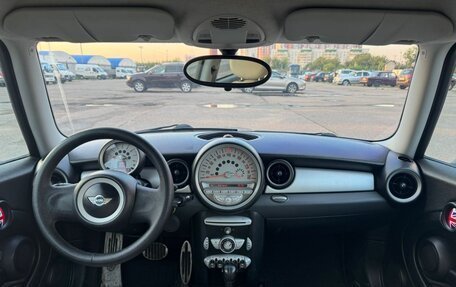 MINI Hatch, 2009 год, 550 000 рублей, 14 фотография