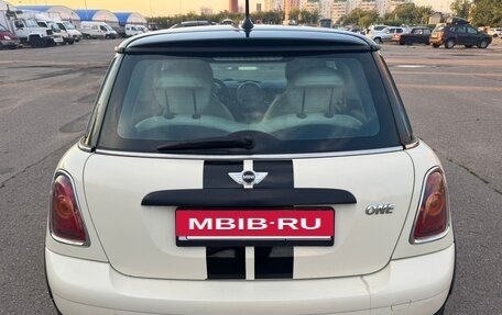 MINI Hatch, 2009 год, 550 000 рублей, 24 фотография