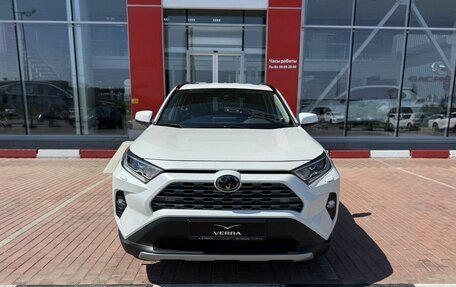 Toyota RAV4, 2021 год, 3 990 000 рублей, 3 фотография