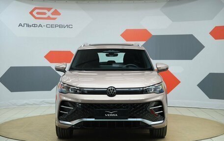 Volkswagen Tiguan, 2024 год, 4 450 000 рублей, 2 фотография