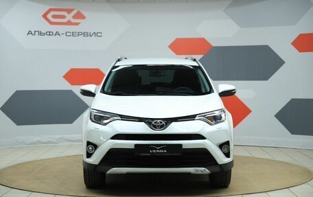 Toyota RAV4, 2017 год, 2 250 000 рублей, 2 фотография