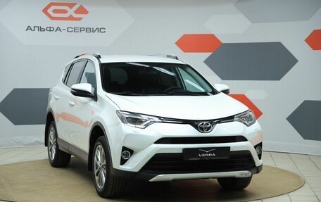 Toyota RAV4, 2017 год, 2 250 000 рублей, 3 фотография