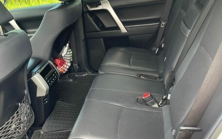 Toyota Land Cruiser Prado 150 рестайлинг 2, 2017 год, 4 870 000 рублей, 9 фотография