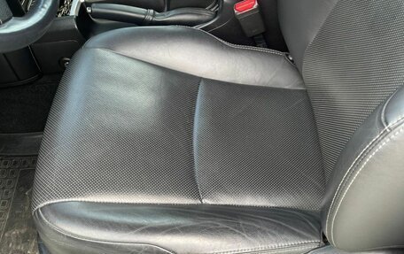 Toyota Land Cruiser Prado 150 рестайлинг 2, 2017 год, 4 870 000 рублей, 13 фотография