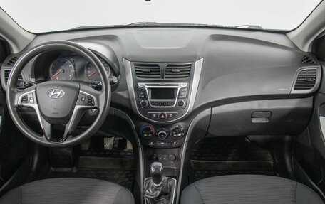 Hyundai Solaris II рестайлинг, 2016 год, 530 000 рублей, 13 фотография