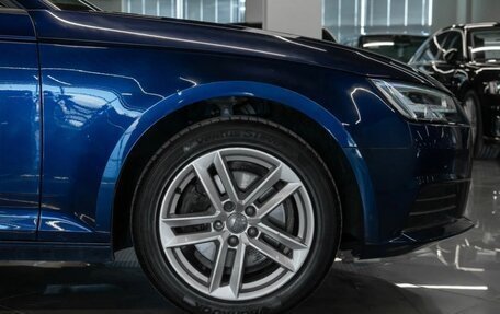 Audi A4, 2018 год, 2 450 000 рублей, 7 фотография