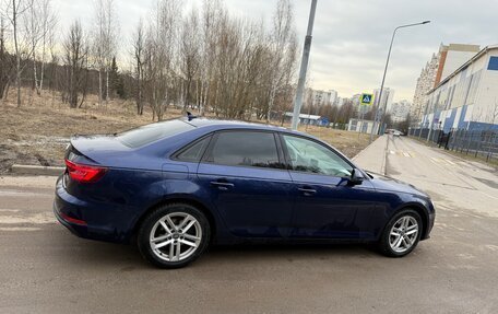 Audi A4, 2018 год, 2 450 000 рублей, 4 фотография