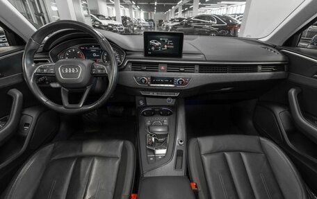 Audi A4, 2018 год, 2 450 000 рублей, 18 фотография
