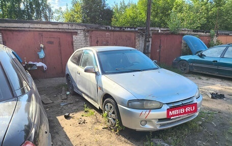 Mitsubishi Colt VI рестайлинг, 1998 год, 80 000 рублей, 3 фотография