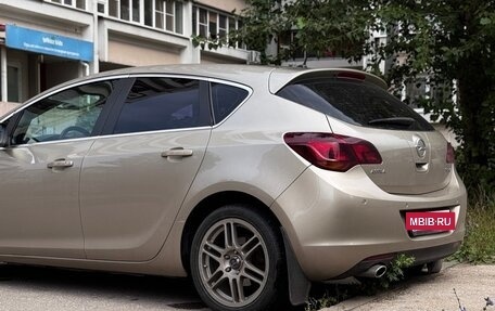 Opel Astra J, 2011 год, 925 000 рублей, 4 фотография