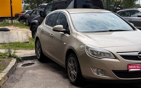 Opel Astra J, 2011 год, 925 000 рублей, 7 фотография