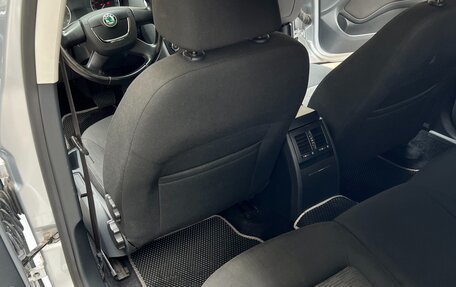 Skoda Octavia, 2012 год, 990 000 рублей, 26 фотография