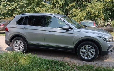 Volkswagen Tiguan II, 2021 год, 3 400 000 рублей, 4 фотография