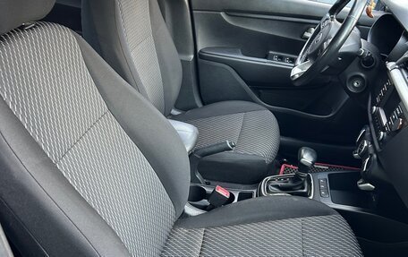 KIA Rio IV, 2018 год, 1 240 000 рублей, 5 фотография