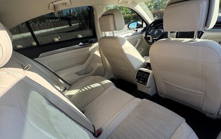 Volkswagen Passat B8 рестайлинг, 2016 год, 1 900 000 рублей, 9 фотография