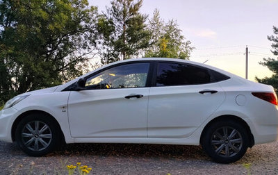 Hyundai Solaris II рестайлинг, 2011 год, 650 000 рублей, 1 фотография