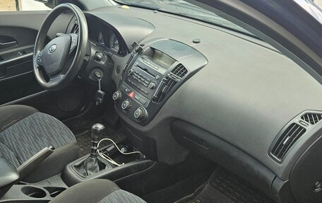KIA cee'd I рестайлинг, 2008 год, 500 000 рублей, 9 фотография