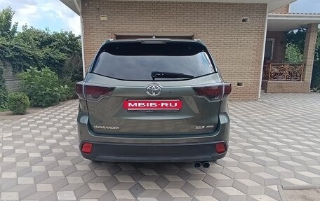 Toyota Highlander III, 2016 год, 3 200 000 рублей, 5 фотография