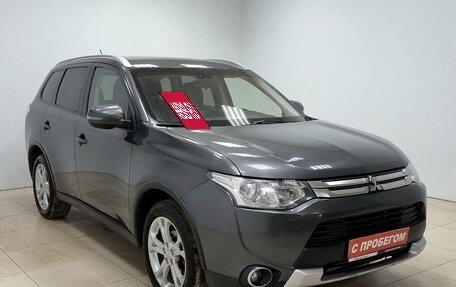 Mitsubishi Outlander III рестайлинг 3, 2014 год, 1 200 000 рублей, 3 фотография