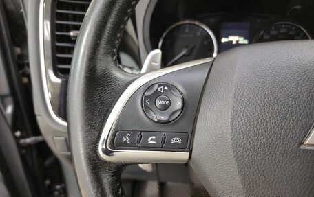 Mitsubishi Outlander III рестайлинг 3, 2014 год, 1 200 000 рублей, 20 фотография