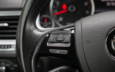 Volkswagen Touareg III, 2017 год, 3 445 000 рублей, 4 фотография