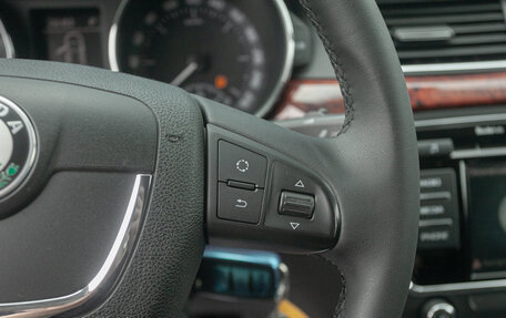 Skoda Superb III рестайлинг, 2012 год, 998 000 рублей, 18 фотография
