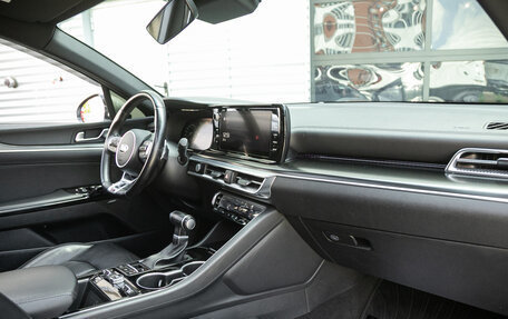 KIA K5, 2021 год, 2 575 000 рублей, 24 фотография