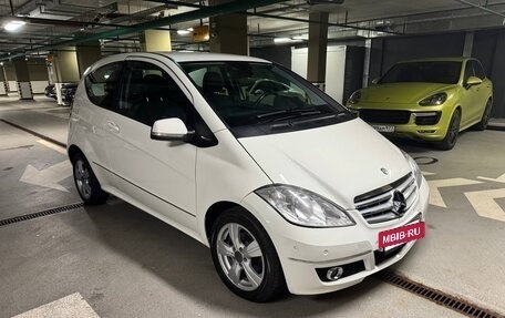 Mercedes-Benz A-Класс, 2009 год, 750 000 рублей, 2 фотография