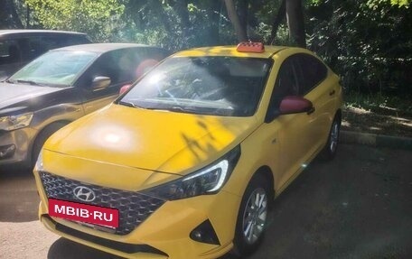 Hyundai Solaris II рестайлинг, 2020 год, 1 675 000 рублей, 8 фотография