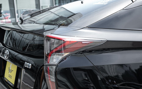 Toyota Prius IV XW50, 2018 год, 1 659 000 рублей, 17 фотография