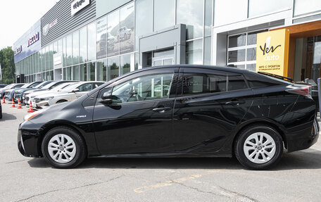 Toyota Prius IV XW50, 2018 год, 1 659 000 рублей, 20 фотография
