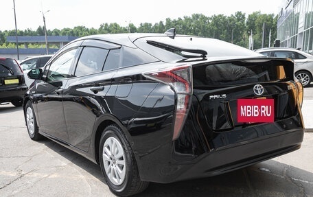 Toyota Prius IV XW50, 2018 год, 1 659 000 рублей, 19 фотография