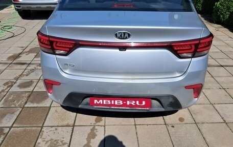 KIA Rio IV, 2018 год, 1 400 000 рублей, 2 фотография
