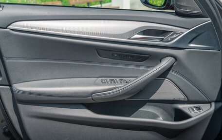 BMW 5 серия, 2019 год, 4 999 999 рублей, 13 фотография