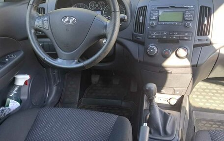 Hyundai i30 I, 2010 год, 950 000 рублей, 4 фотография