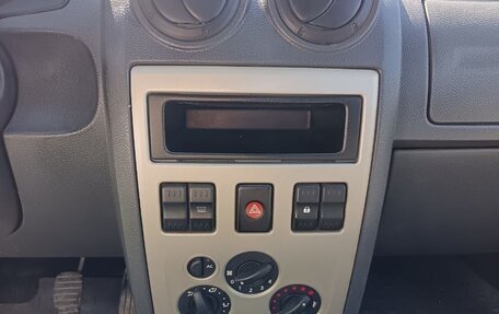Renault Logan I, 2009 год, 300 000 рублей, 2 фотография