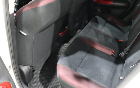 Nissan Juke II, 2012 год, 990 000 рублей, 18 фотография