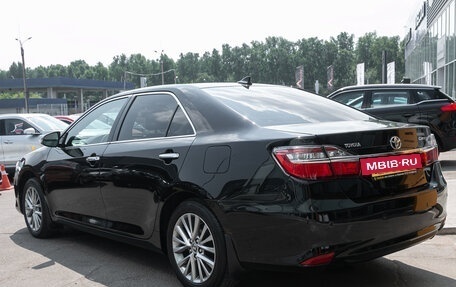 Toyota Camry, 2016 год, 1 997 000 рублей, 14 фотография