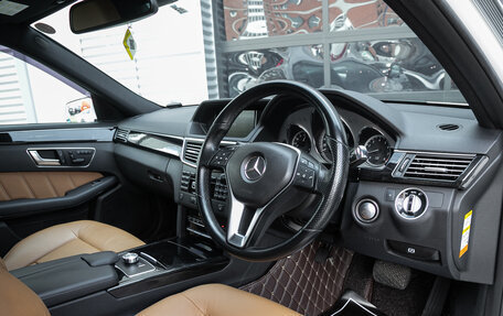 Mercedes-Benz E-Класс, 2012 год, 1 599 000 рублей, 3 фотография