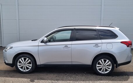 Mitsubishi Outlander III рестайлинг 3, 2012 год, 1 350 000 рублей, 4 фотография