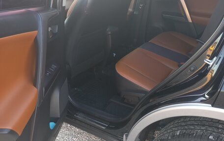 Toyota RAV4, 2017 год, 2 200 000 рублей, 8 фотография