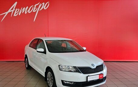 Skoda Rapid I, 2017 год, 945 000 рублей, 7 фотография