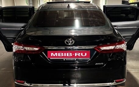 Toyota Camry, 2023 год, 3 550 000 рублей, 8 фотография